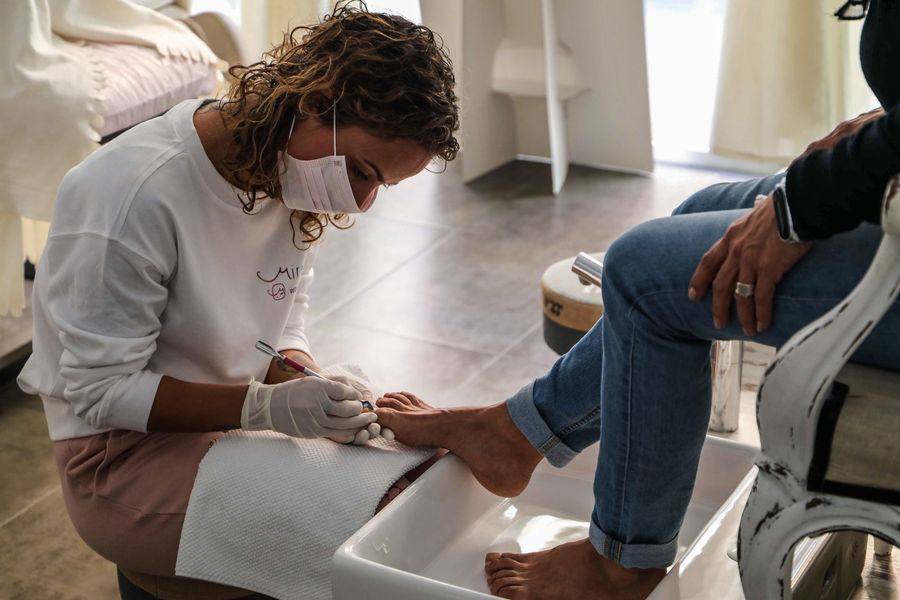 Pedicure profesional en spa
